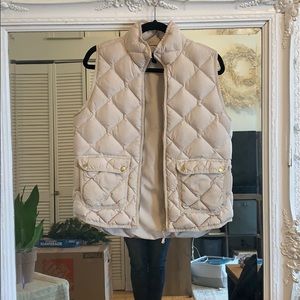 Cream zip up vest